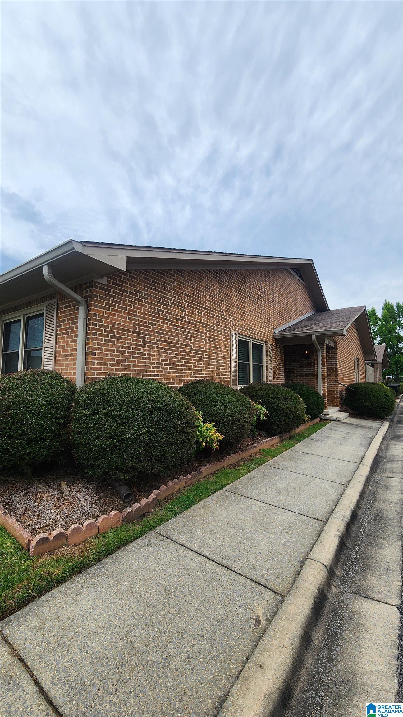 1003 Edwardian Way Cullman, AL 35055 - Photo 3 of 38