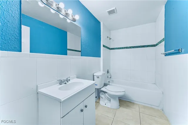 $389,900 | 772-774 Holmes Avenue, Lehigh Acres, FL 33974