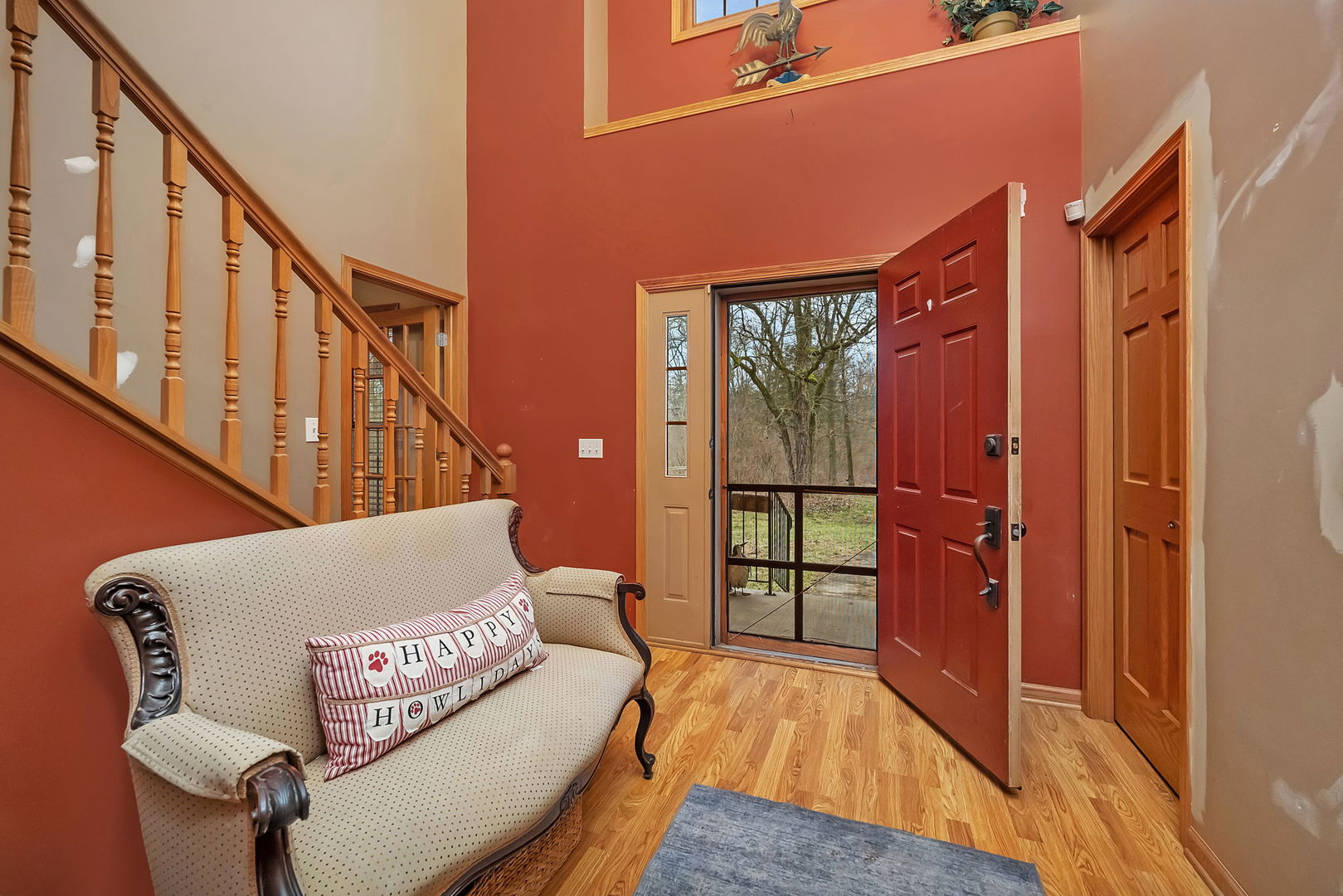 36963 Irish Lane Custer Park, IL 60481 - Photo 4 of 49 a living room with furniture