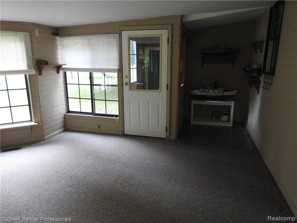 1779 Peppermill Road Lapeer, MI 48446 - Photo 21 of 32 DSCN0138.JPG