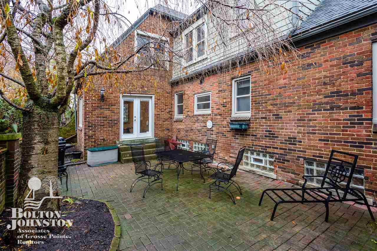 590 Barrington Road Grosse Pointe Park, MI 48230 - Photo 48 of 63