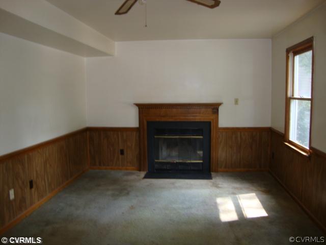 1617 Westbrook Road Hopewell, VA 23860 - Photo 5 of 5 Living Room