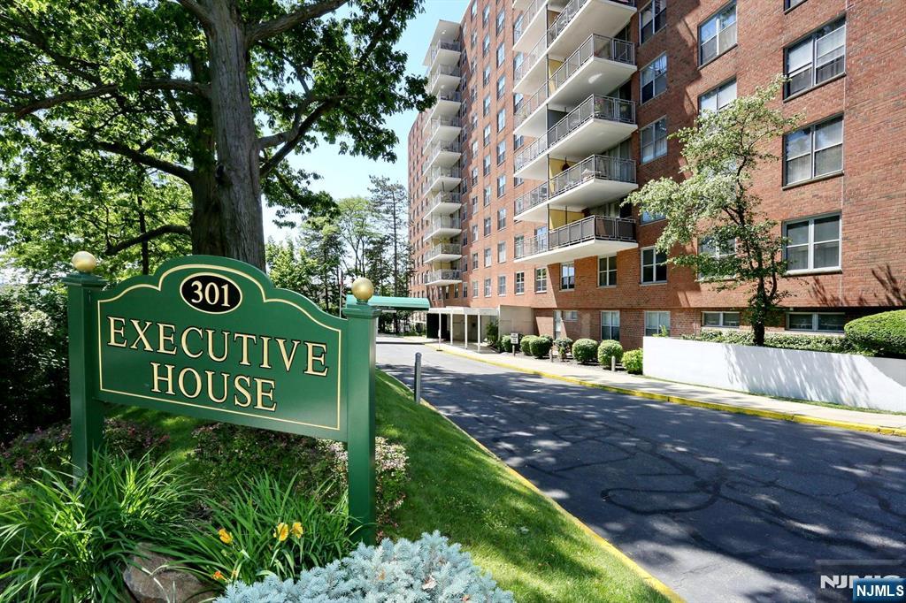 301 Beech Street, Unit 2H Hackensack, NJ 07601 - Photo 1 of 38