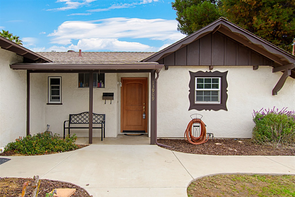 13909 Powers Road Poway, CA 92064 - Photo 3 of 24