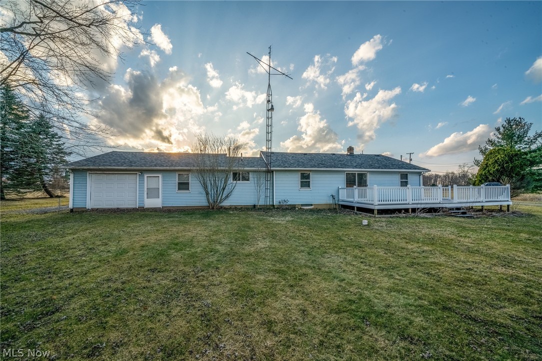 2718 Homeworth Road Alliance, OH 44601 - Photo 3 of 27