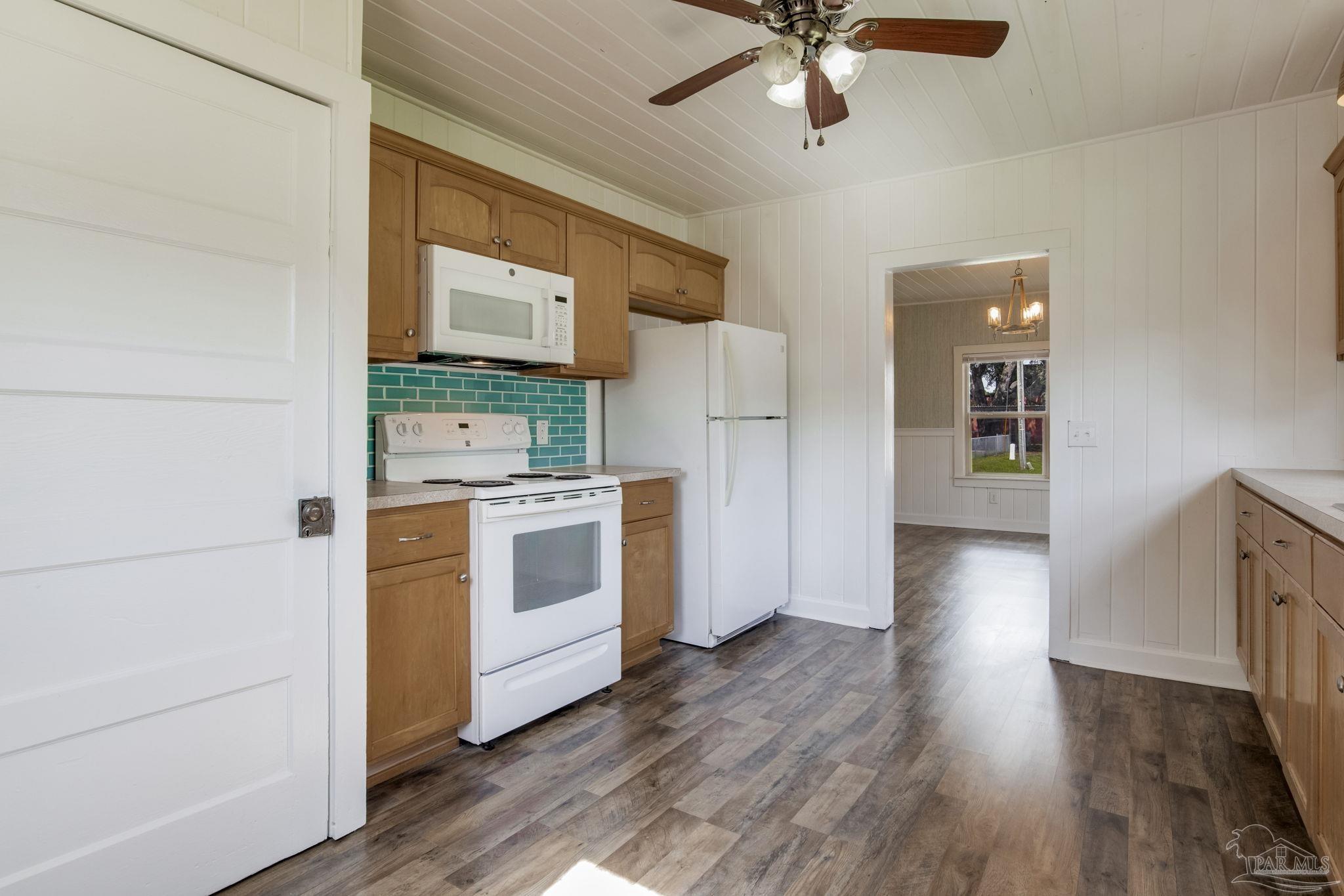 5163 Ward Basin Road Milton, FL 32583 - Photo 9 of 48 Gallery Image 9