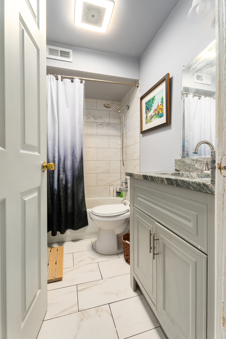 940 North Springfield Avenue Chicago, IL 60651 - Photo 10 of 23