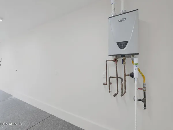 $3,700 | 3190 Los Robles Road, Unit C, Thousand Oaks, CA 91362