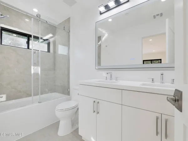 $3,700 | 3190 Los Robles Road, Unit C, Thousand Oaks, CA 91362