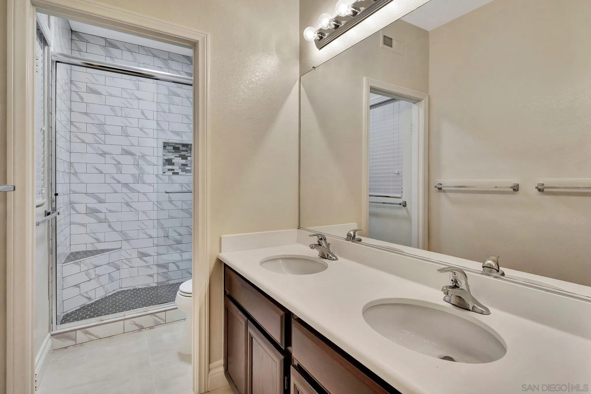 2329 Masters Road Carlsbad, CA 92008 - Photo 28 of 34 Gallery Image 28