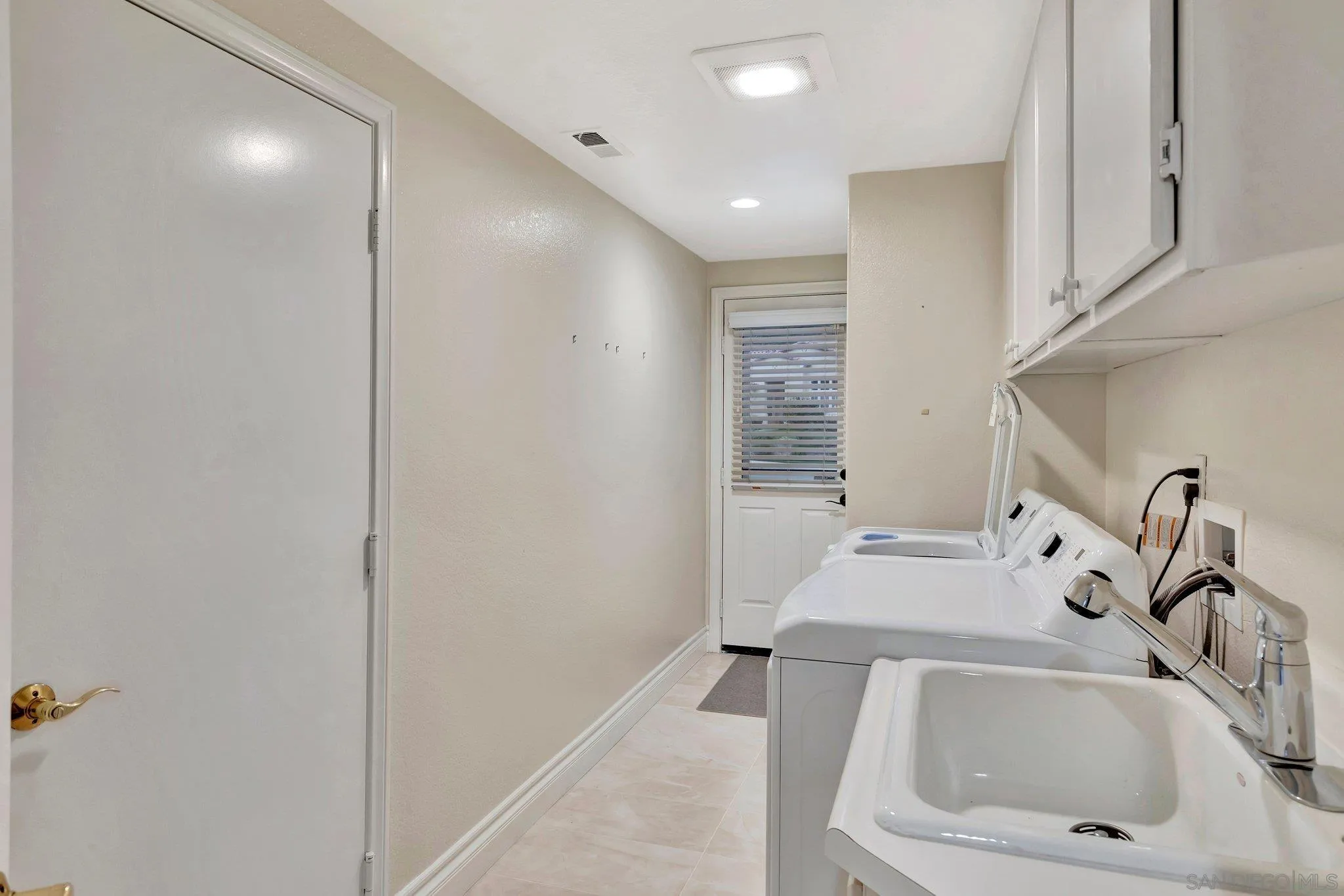 2329 Masters Road Carlsbad, CA 92008 - Photo 33 of 34 Gallery Image 33