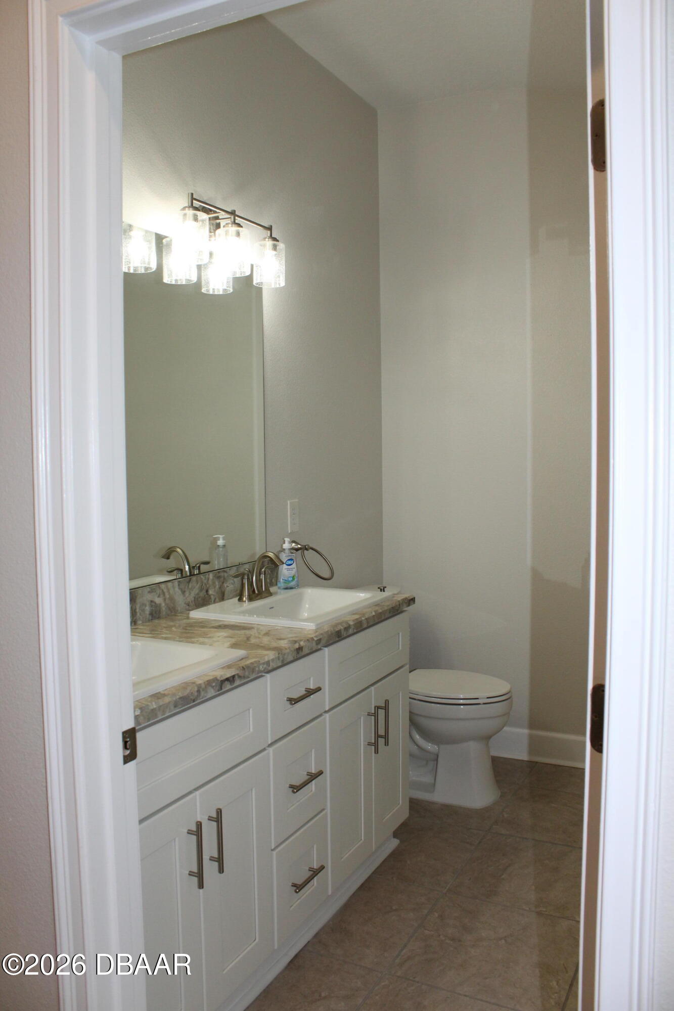 25 Rivertown Road Palm Coast, FL 32137 - Photo 10 of 16 Primary Bathroom