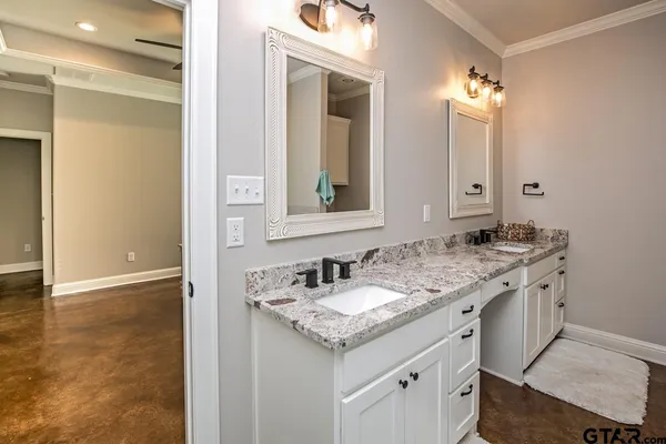 $2,600 | 18310 Timber Oaks Drive, Lindale, TX 75771