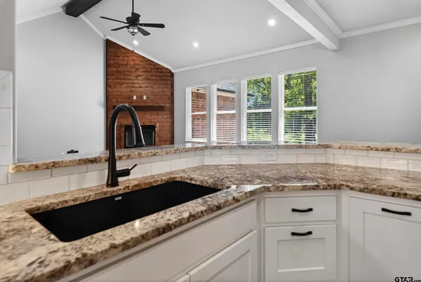 $2,600 | 18310 Timber Oaks Drive, Lindale, TX 75771