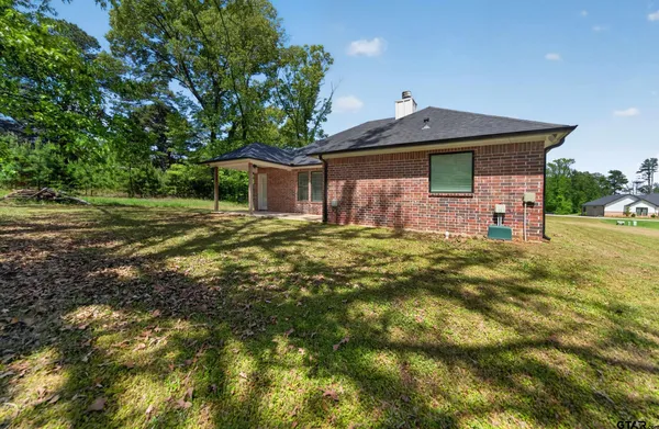 $2,600 | 18310 Timber Oaks Drive, Lindale, TX 75771