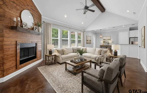 $2,600 | 18310 Timber Oaks Drive, Lindale, TX 75771