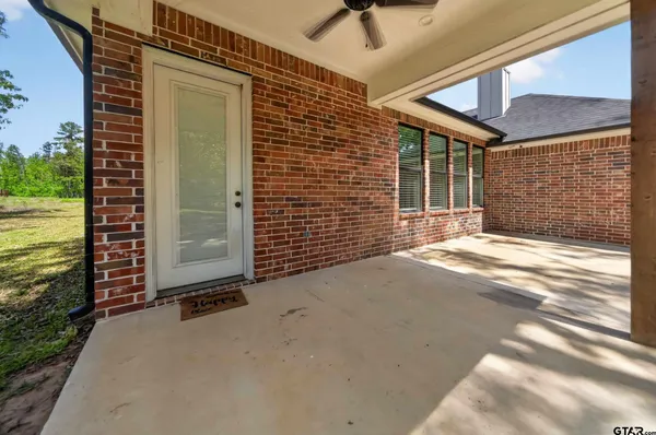 $2,600 | 18310 Timber Oaks Drive, Lindale, TX 75771