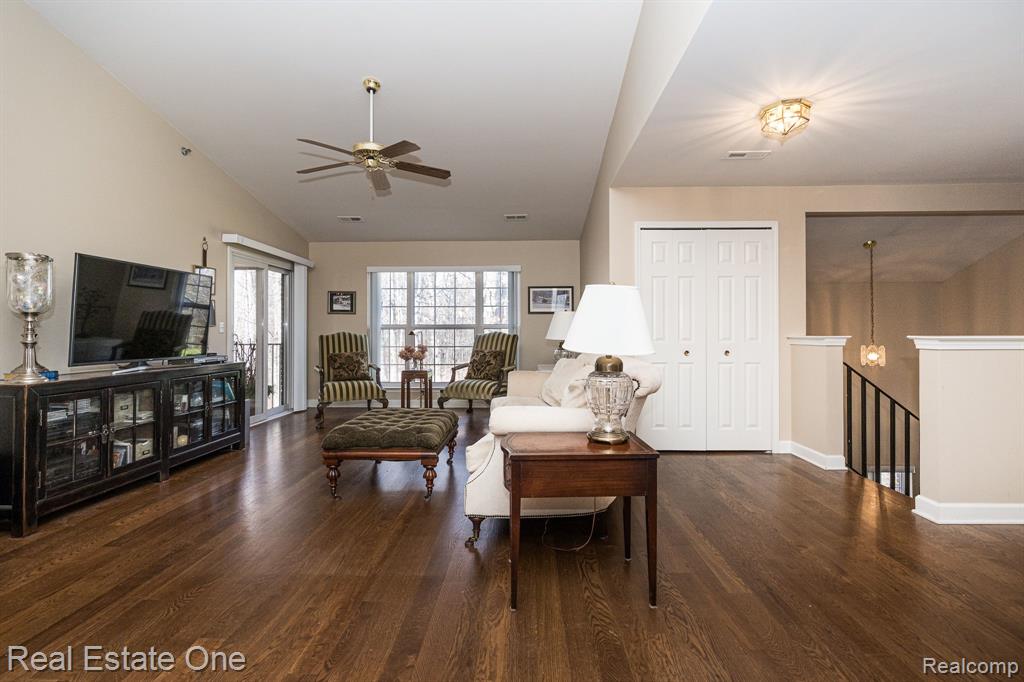 1676 Deepwood Circle, Unit 23 Rochester, MI 48307 - Photo 11 of 25