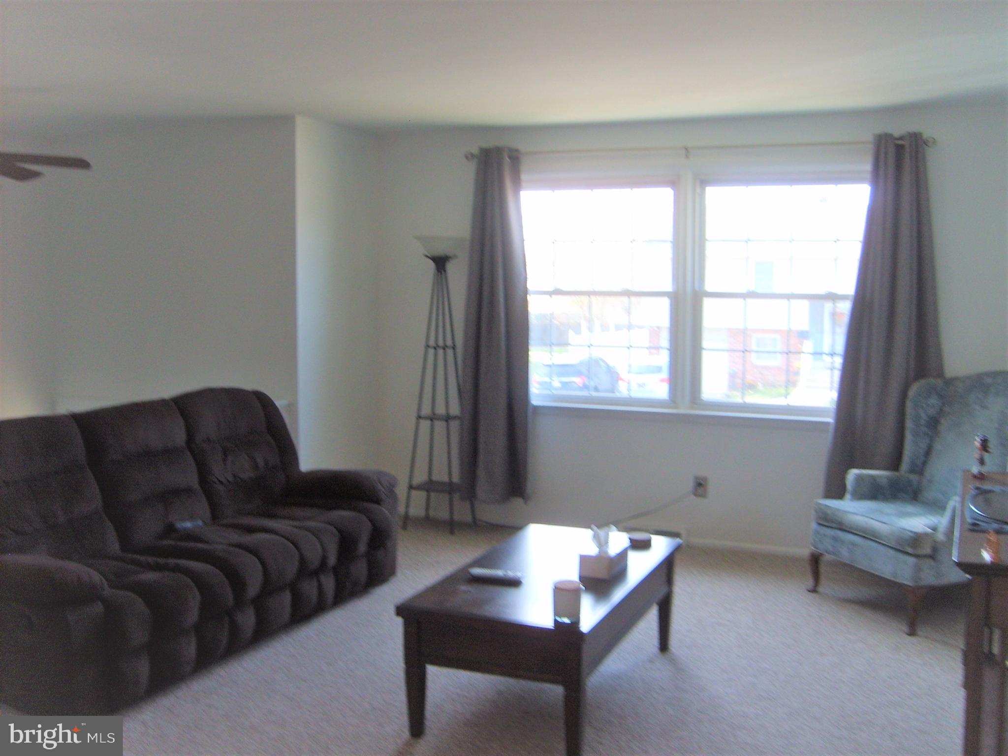 1304 Friar Road Newark, DE 19713 - Photo 3 of 17 Living Room