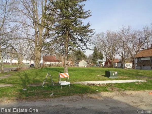 $10,000 | 13286 Gable Street, Hamtramck, MI 48212