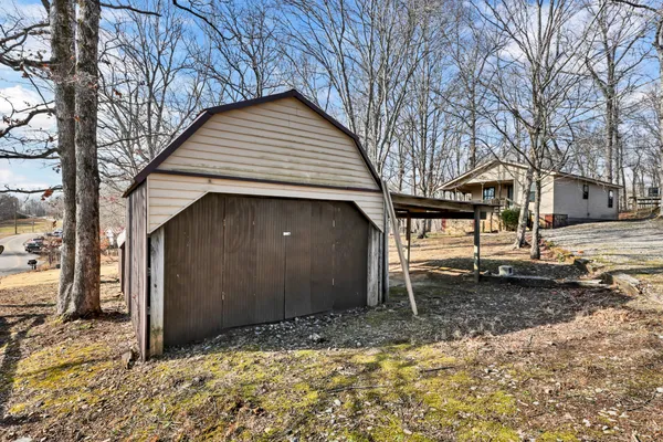 $1,050 | 335 Country Lane, Dover, TN 37058
