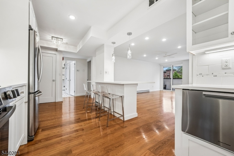 1 Euclid Avenue, Unit 2E Summit, NJ 07901 - Photo 5 of 26
