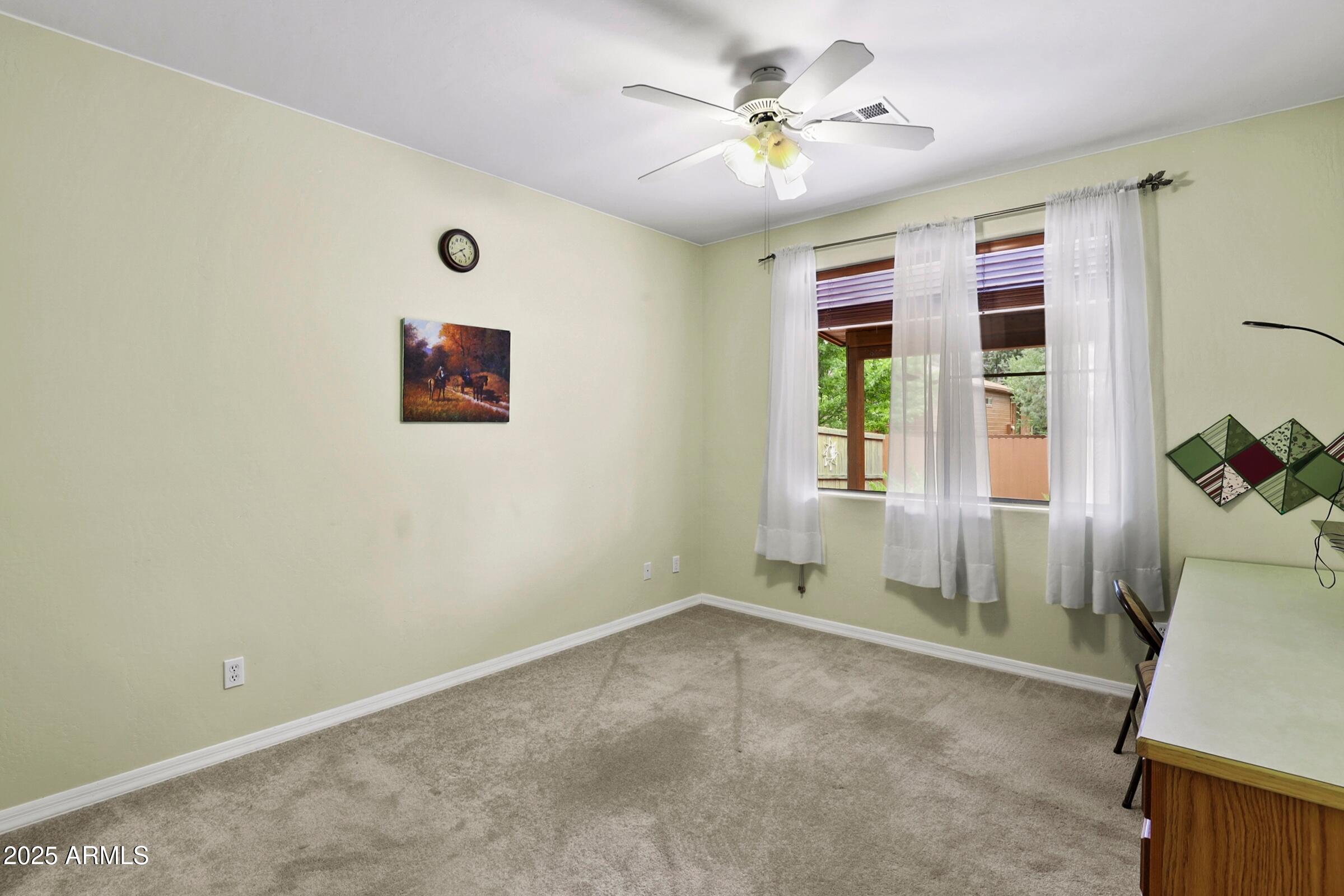 300 West Cody Circle Payson, AZ 85541 - Photo 20 of 25 an empty room with windows