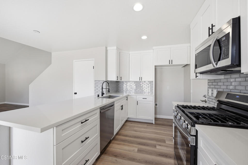 5316 Rainwood Street, Unit 57 Simi Valley, CA 93063 - Photo 12 of 27