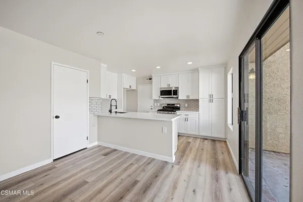 $599,999 | 5316 Rainwood Street, Unit 57, Simi Valley, CA 93063