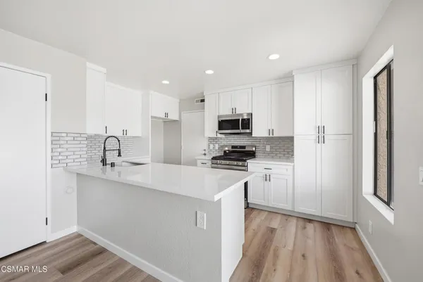 $599,999 | 5316 Rainwood Street, Unit 57, Simi Valley, CA 93063