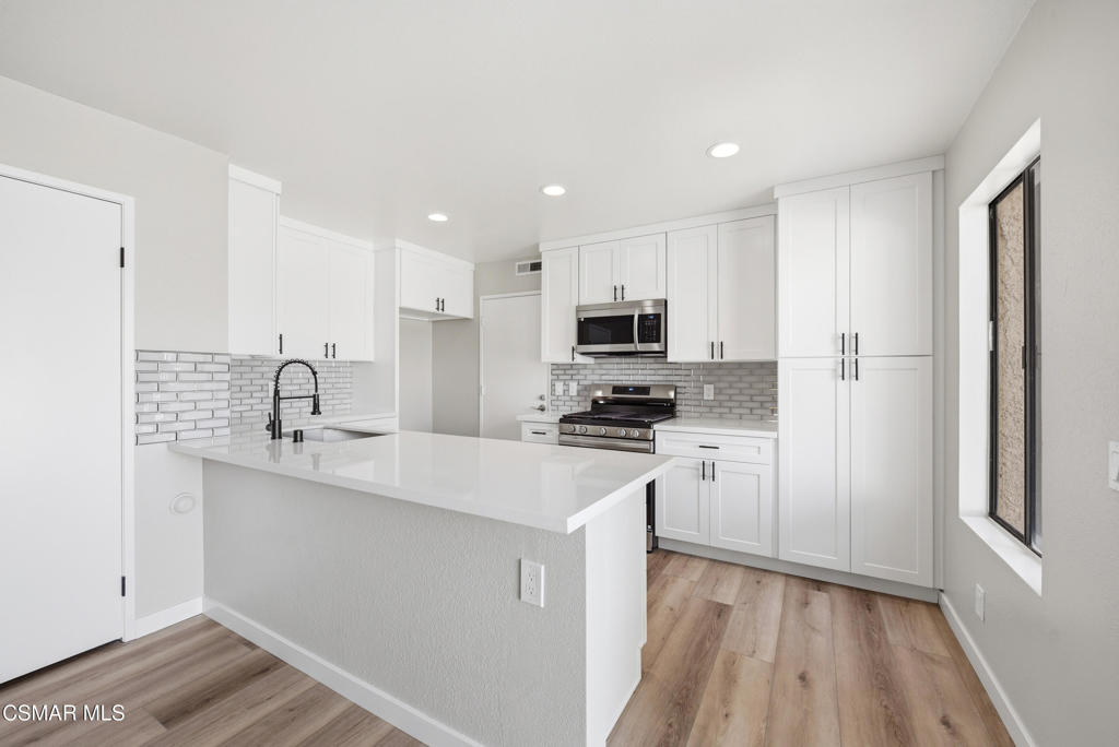 5316 Rainwood Street, Unit 57 Simi Valley, CA 93063 - Photo 10 of 27