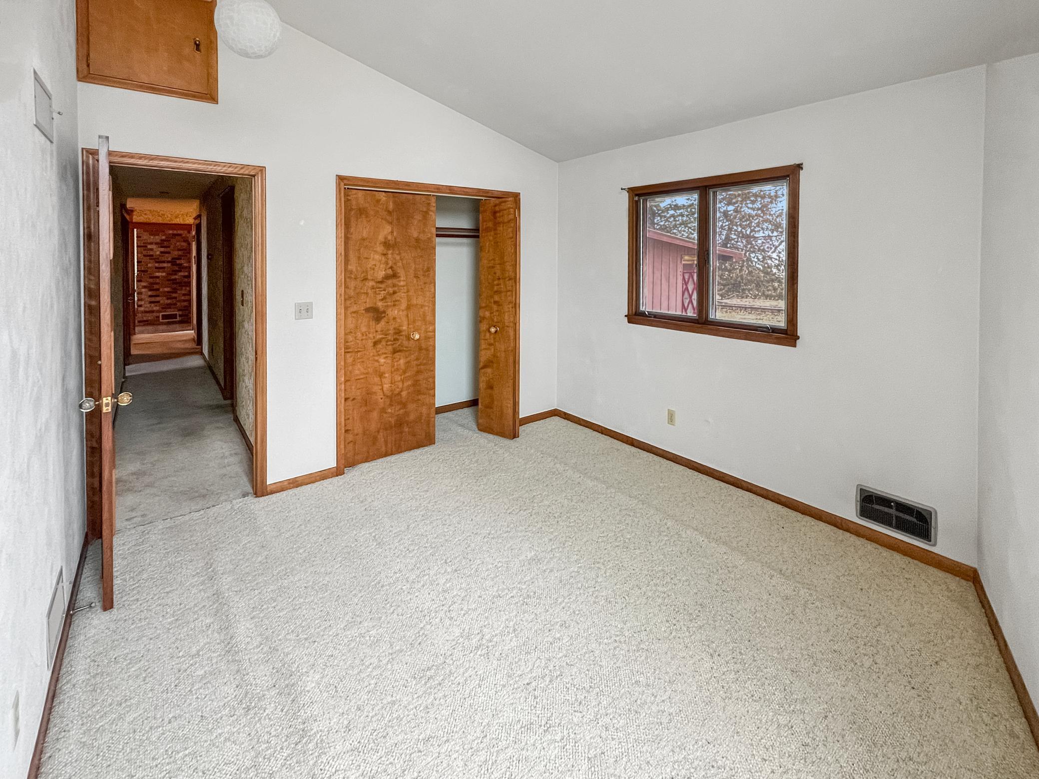 511 North Guide Street Welcome, MN 56181 - Photo 21 of 39