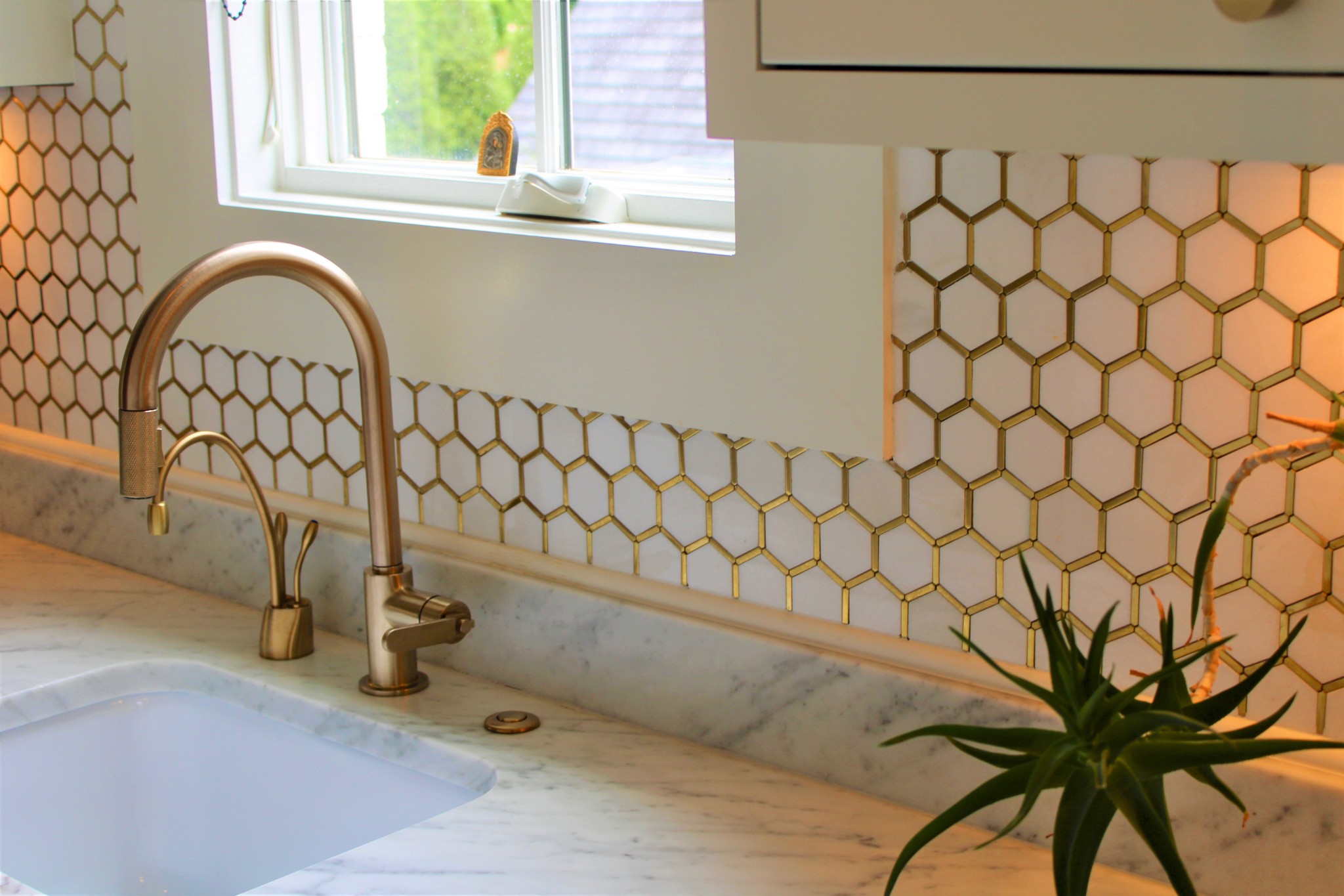 3520 Trimble Road Nashville, TN 37215 - Photo 13 of 44 a view of a bath tub sitting next to a window