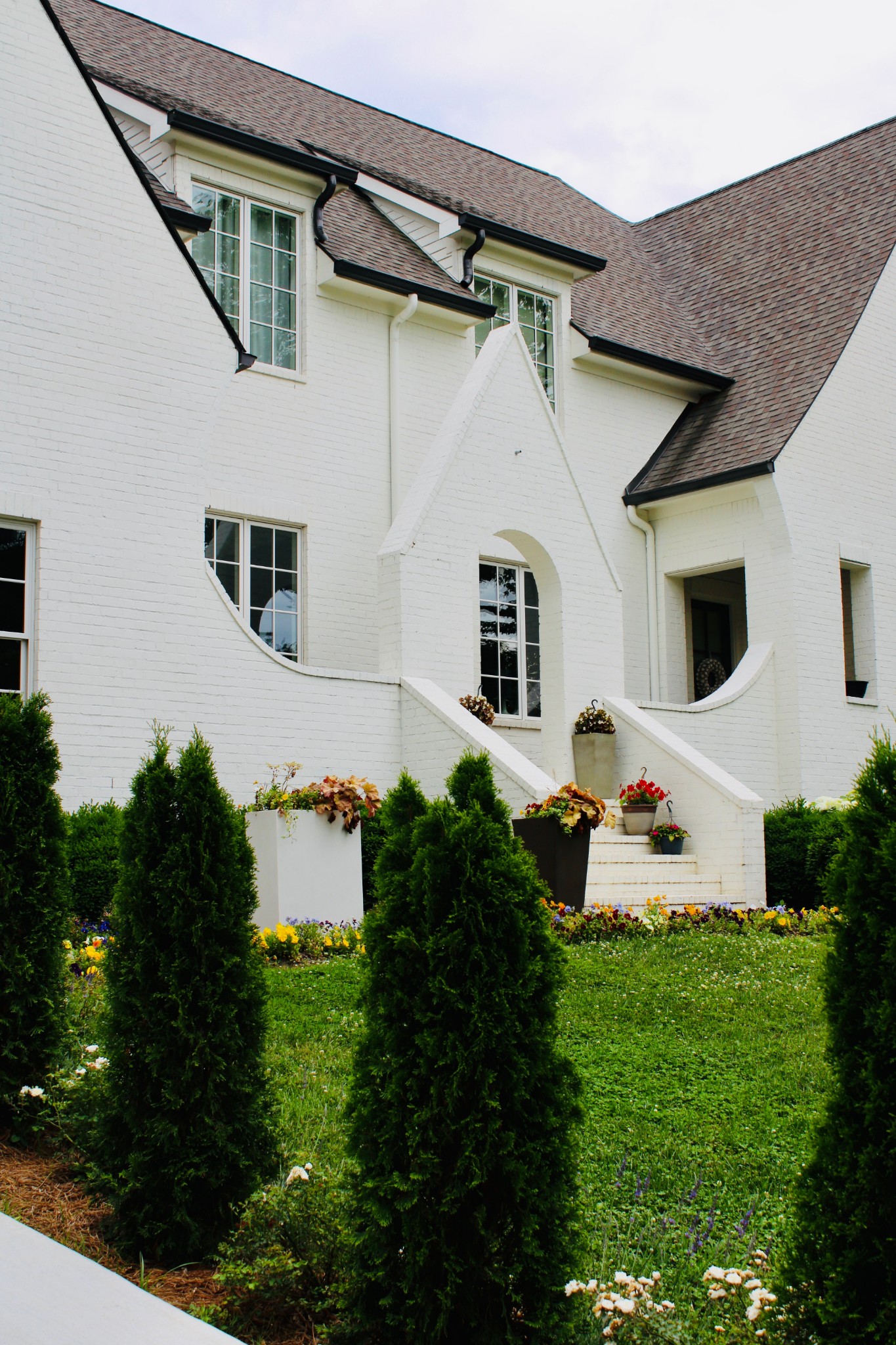 3520 Trimble Road Nashville, TN 37215 - Photo 3 of 44 a front view of a house with garden