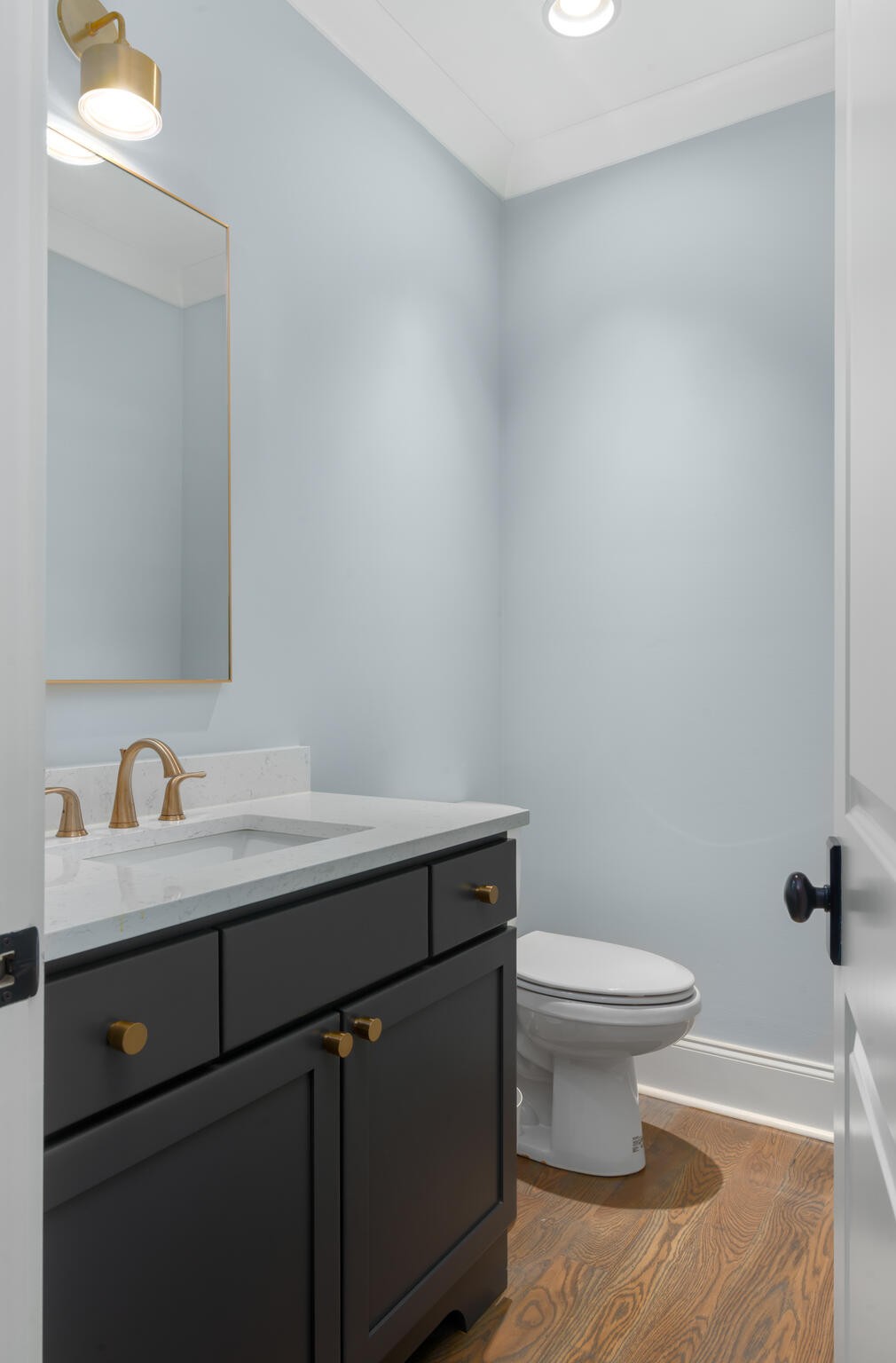 3520 Trimble Road Nashville, TN 37215 - Photo 39 of 44 a bathroom with a toilet a sink and mirror