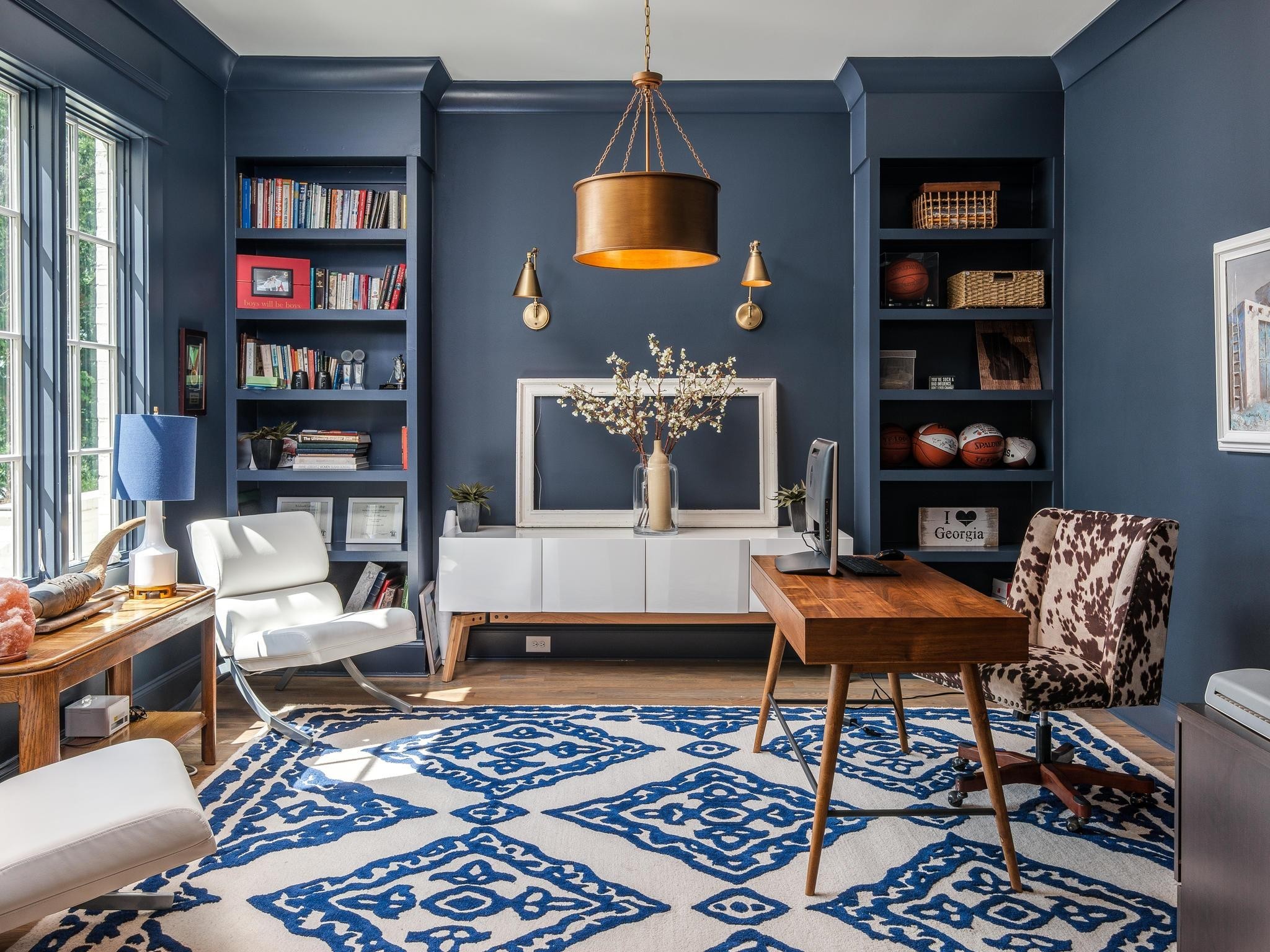 3520 Trimble Road Nashville, TN 37215 - Photo 8 of 44 a living room with furniture and a book shelf