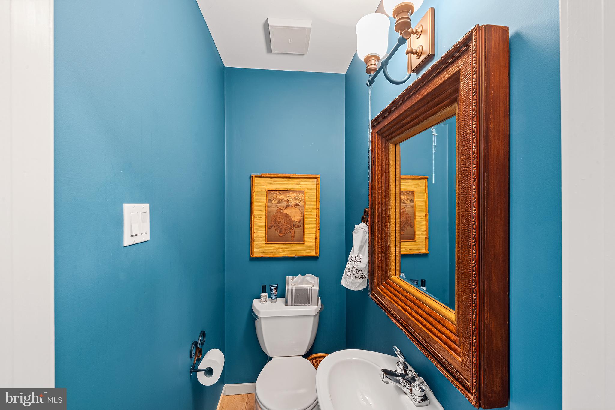 11 Brettagne Devon, PA 19333 - Photo 17 of 39 Half bathroom on 1st floor