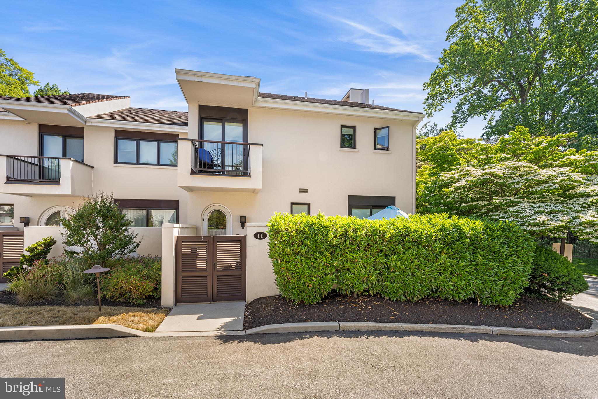 11 Brettagne Devon, PA 19333 - Photo 2 of 39 Exterior of end unit, 11 Brettagne