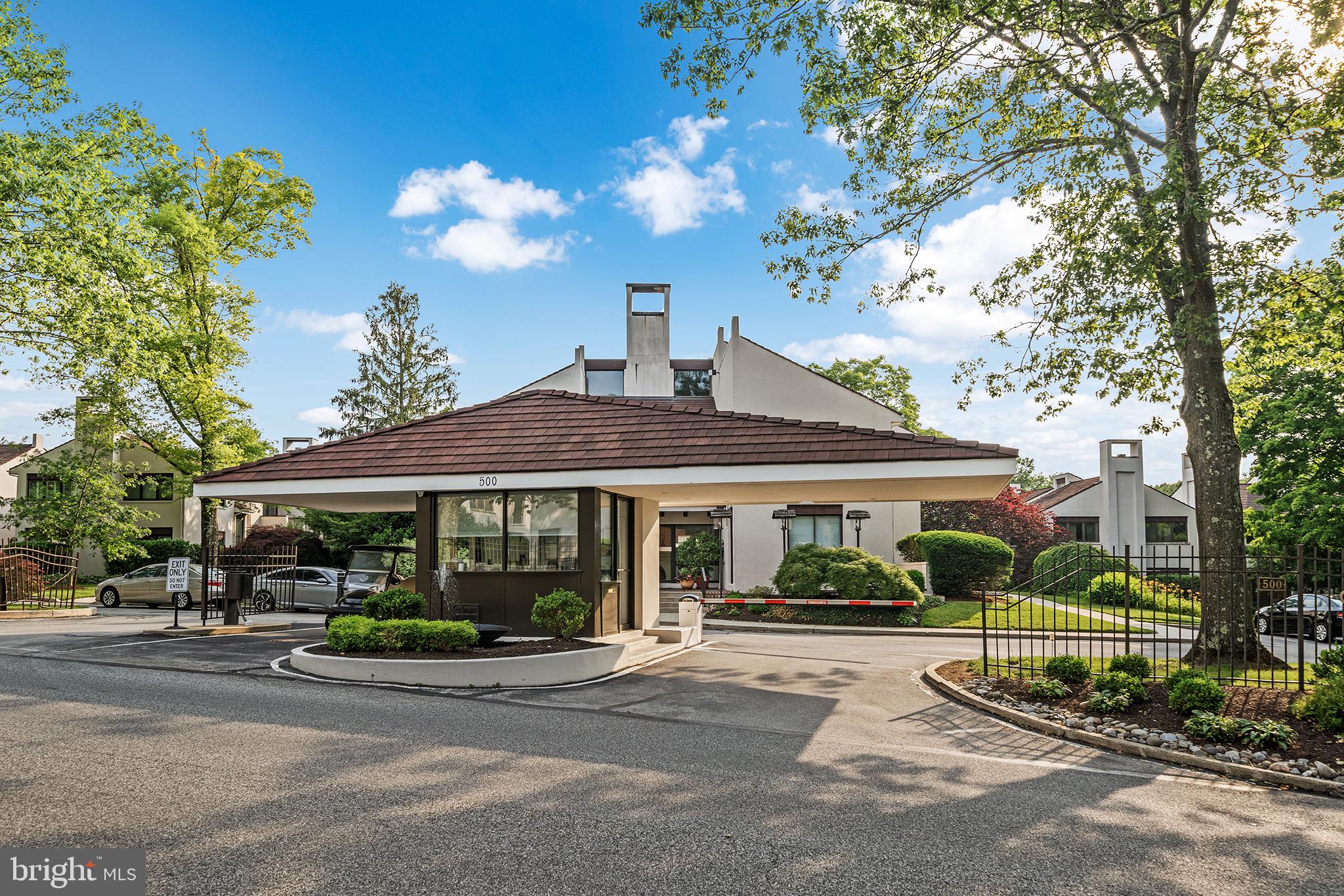 11 Brettagne Devon, PA 19333 - Photo 39 of 39 Gated community with 24-hour security