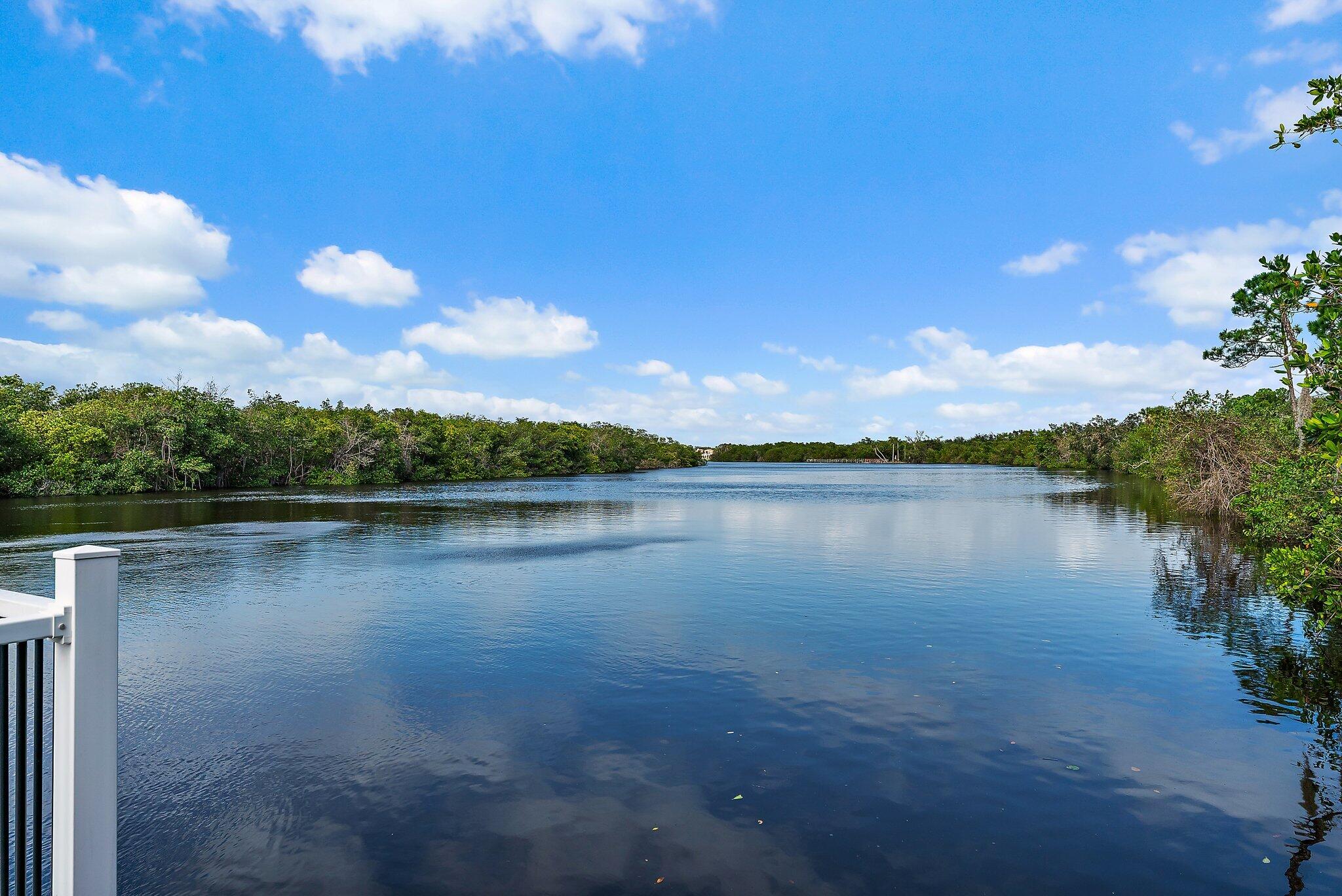 210 Southwest Pomeroy Street Stuart, FL 34997 - Photo 51 of 59 036-BanyanBayAmenities-Stuart-SMALL