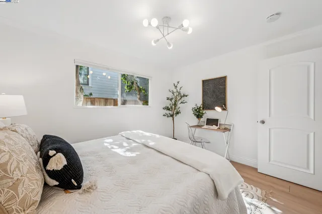 $818,000 | 5242 Miles Avenue, Unit C, Oakland, CA 94618