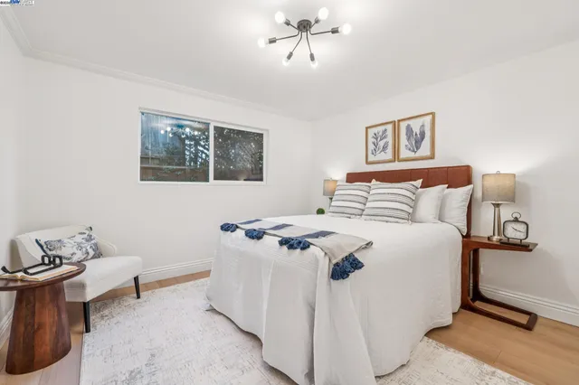 $818,000 | 5242 Miles Avenue, Unit C, Oakland, CA 94618