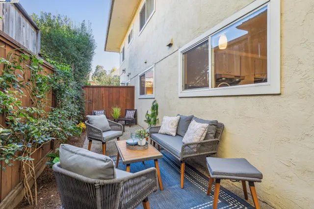 $818,000 | 5242 Miles Avenue, Unit C, Oakland, CA 94618