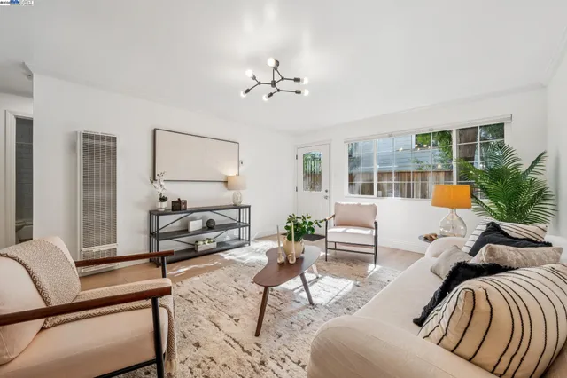 $818,000 | 5242 Miles Avenue, Unit C, Oakland, CA 94618