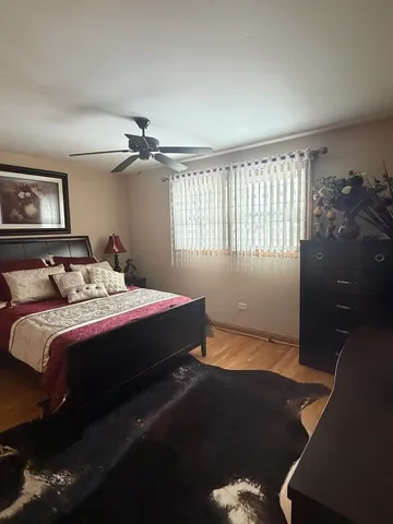 $349,900 | 6944 West 106th Place, Worth, IL 60482