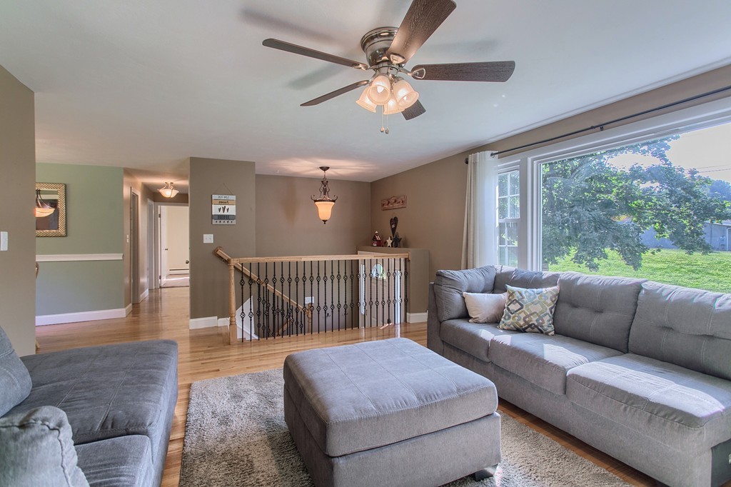 97 Rolling Acres Road Lunenburg, MA 01462 - Photo 10 of 29 Gallery Image 10