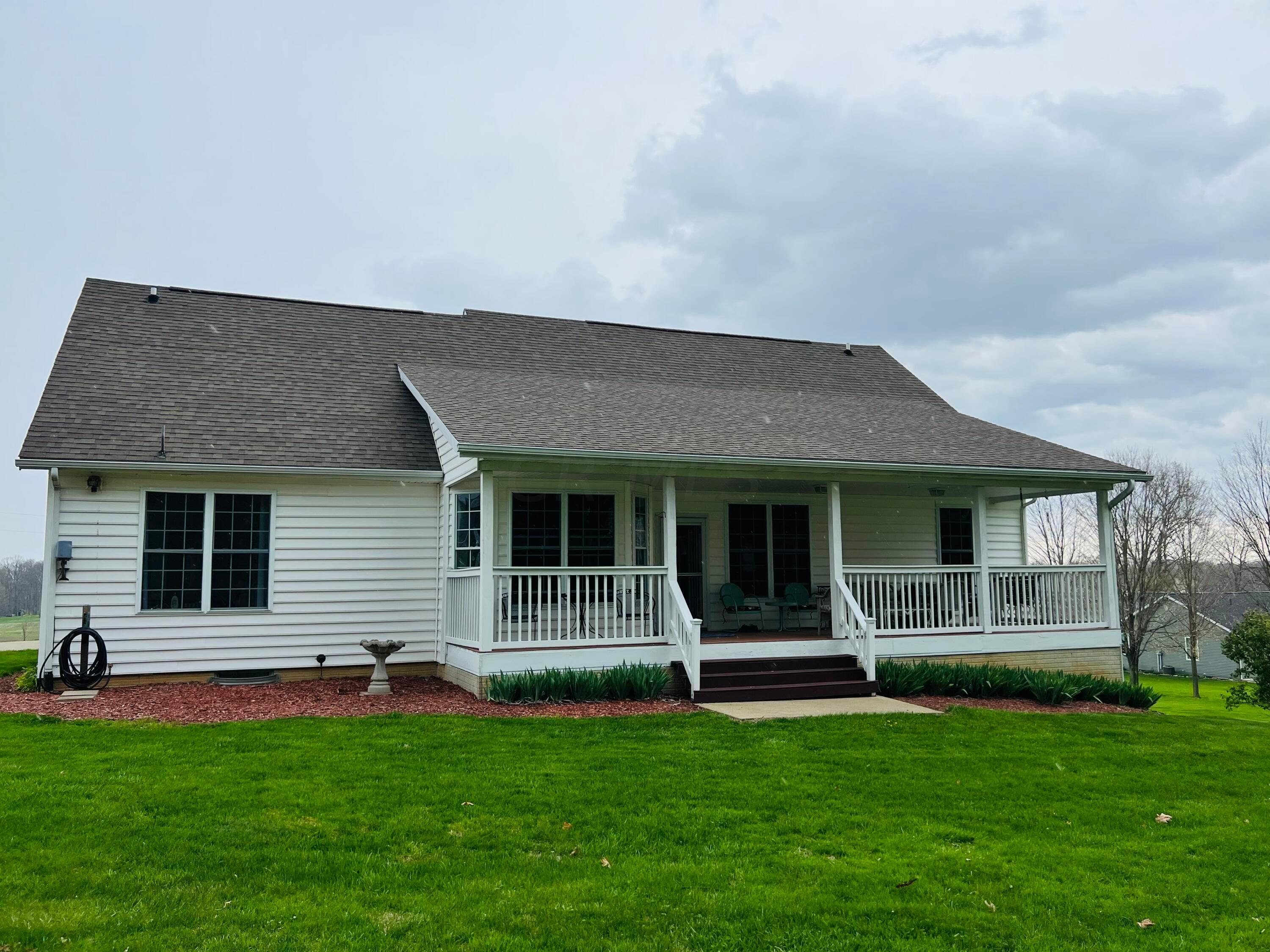 23322 Deal Road Gambier, OH 43022 - Photo 6 of 51 CB53CE46-7361-4DE2-A8AD-757F08F73295