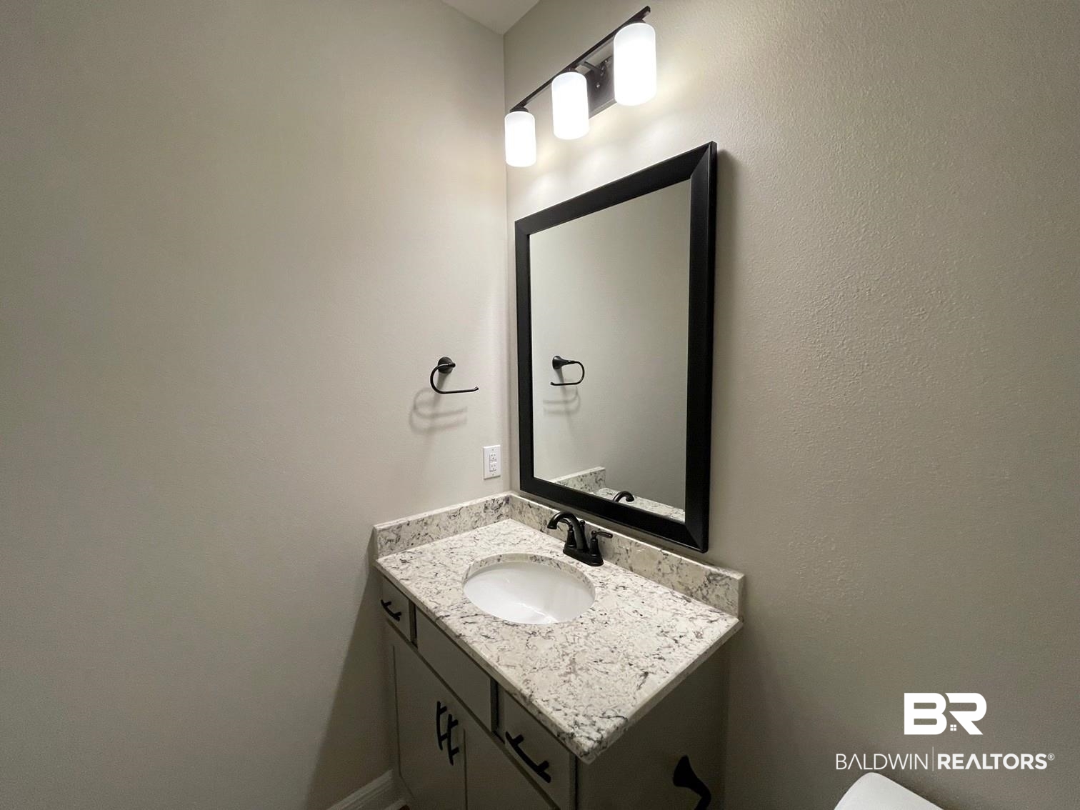 1355 Fenton Circle Foley, AL 36535 - Photo 12 of 17 Bathroom with vanity