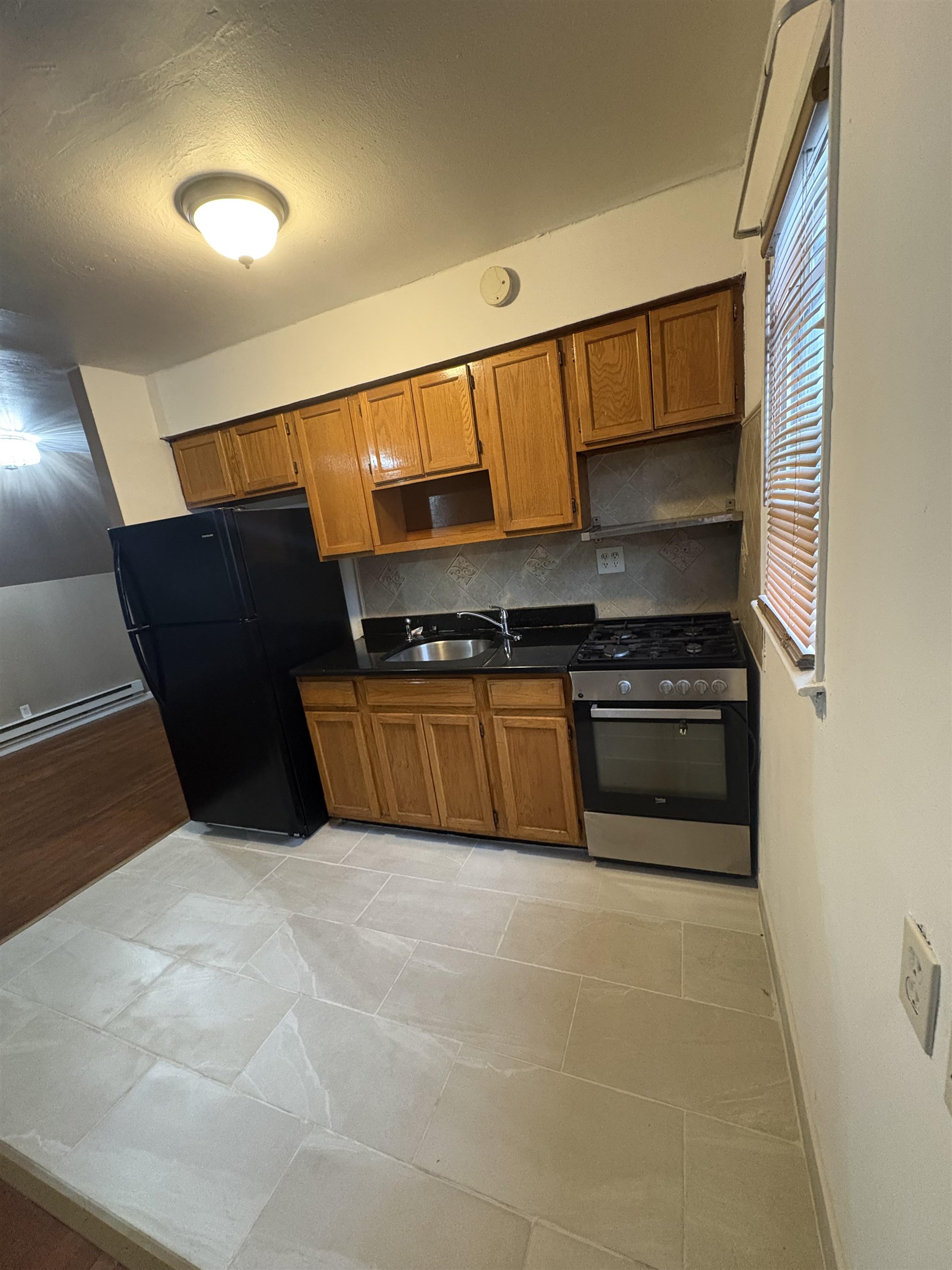36 Pinecrest Road, Unit 2 Jersey City, NJ 07305 - Photo 2 of 5