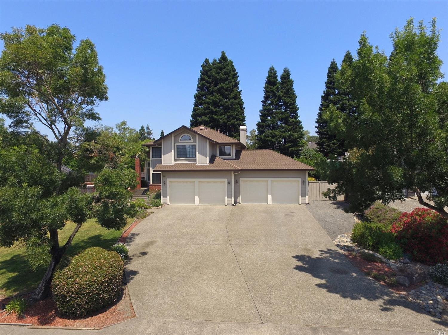 9465 Vinecrest Road Windsor, CA 95492 - Photo 1 of 1 This spacious home is located close to the Foothill Regional Park, shopping and all the amenities Windsor has to offer.